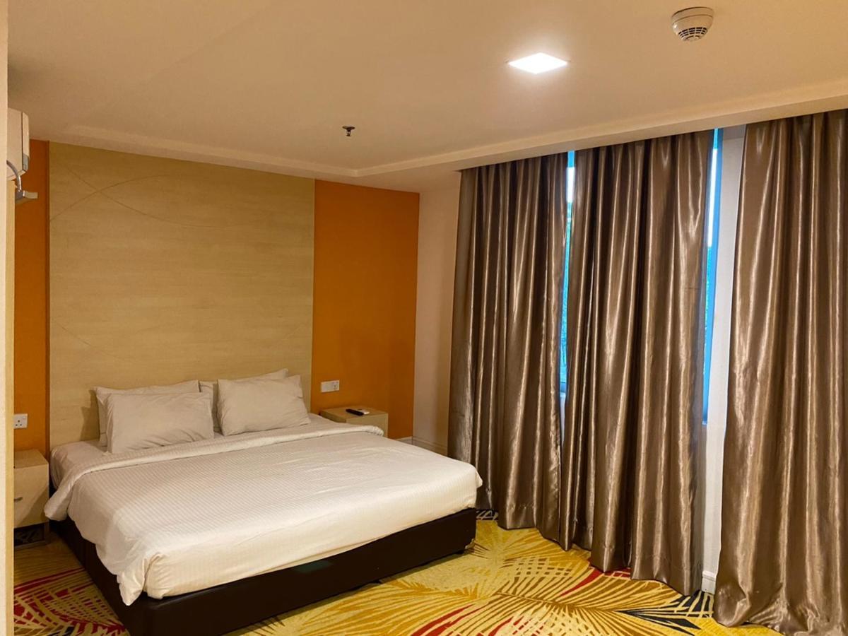 De Palma Hotel Shah Alam Exteriör bild
